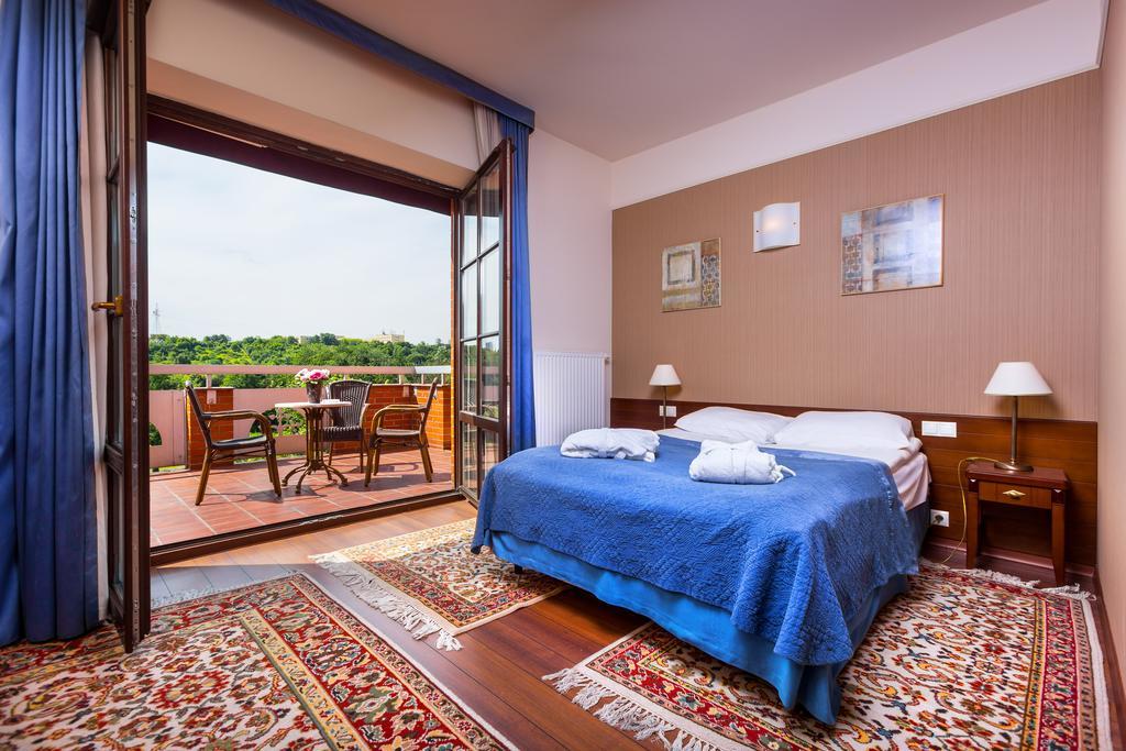 Hotel Sloneczny Mlyn Быдгощ Номер фото
